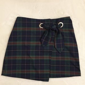 Plaid tie skirt